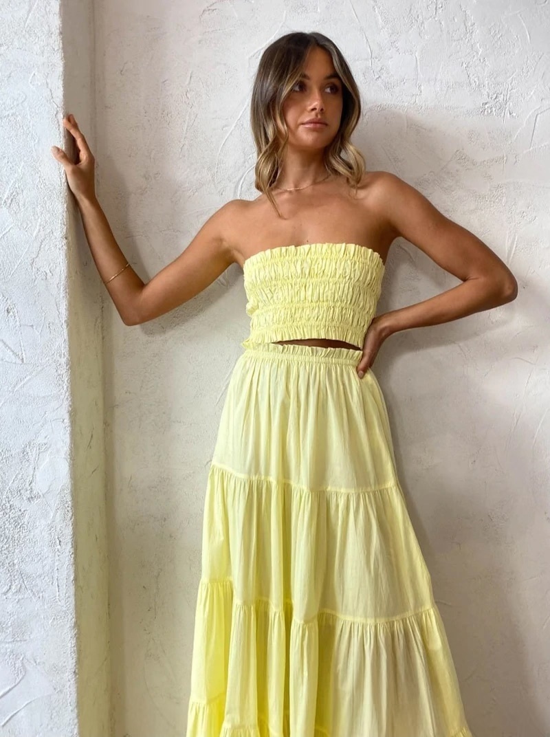 208-paradise crop and parasol skirt intl m steele