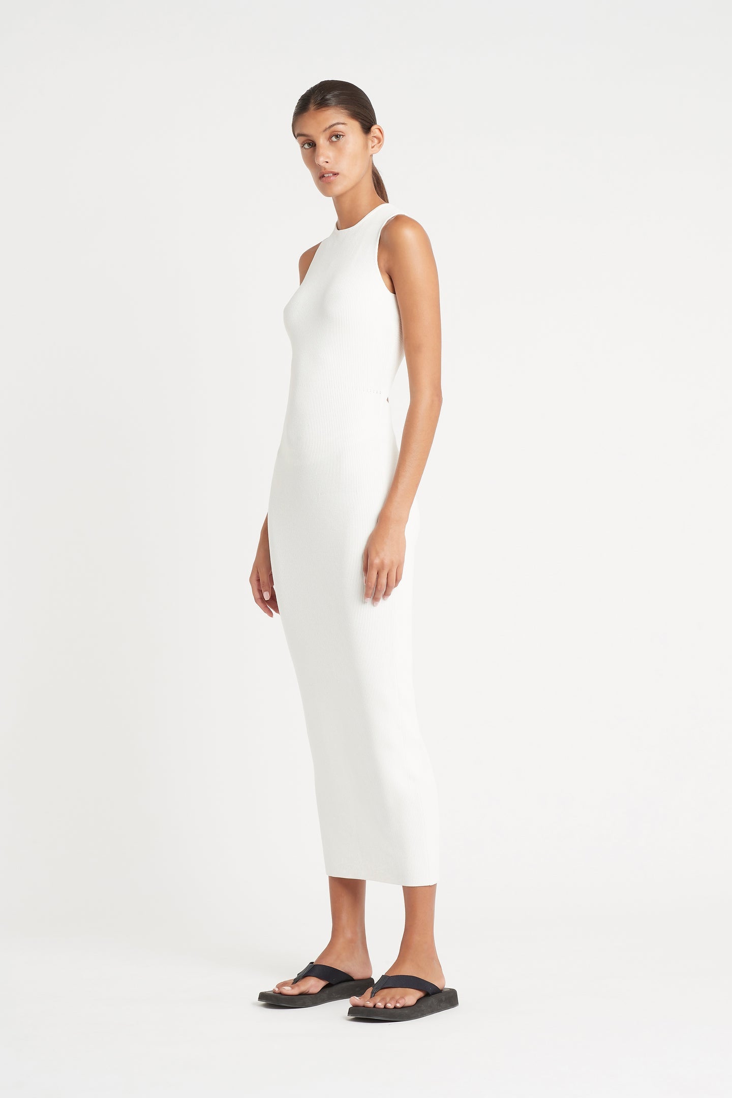 340-S77-21001-SirTheLabel-D2-1491 1 1440x 57e67f33-d36c-499d-9cd9-e303bb269315