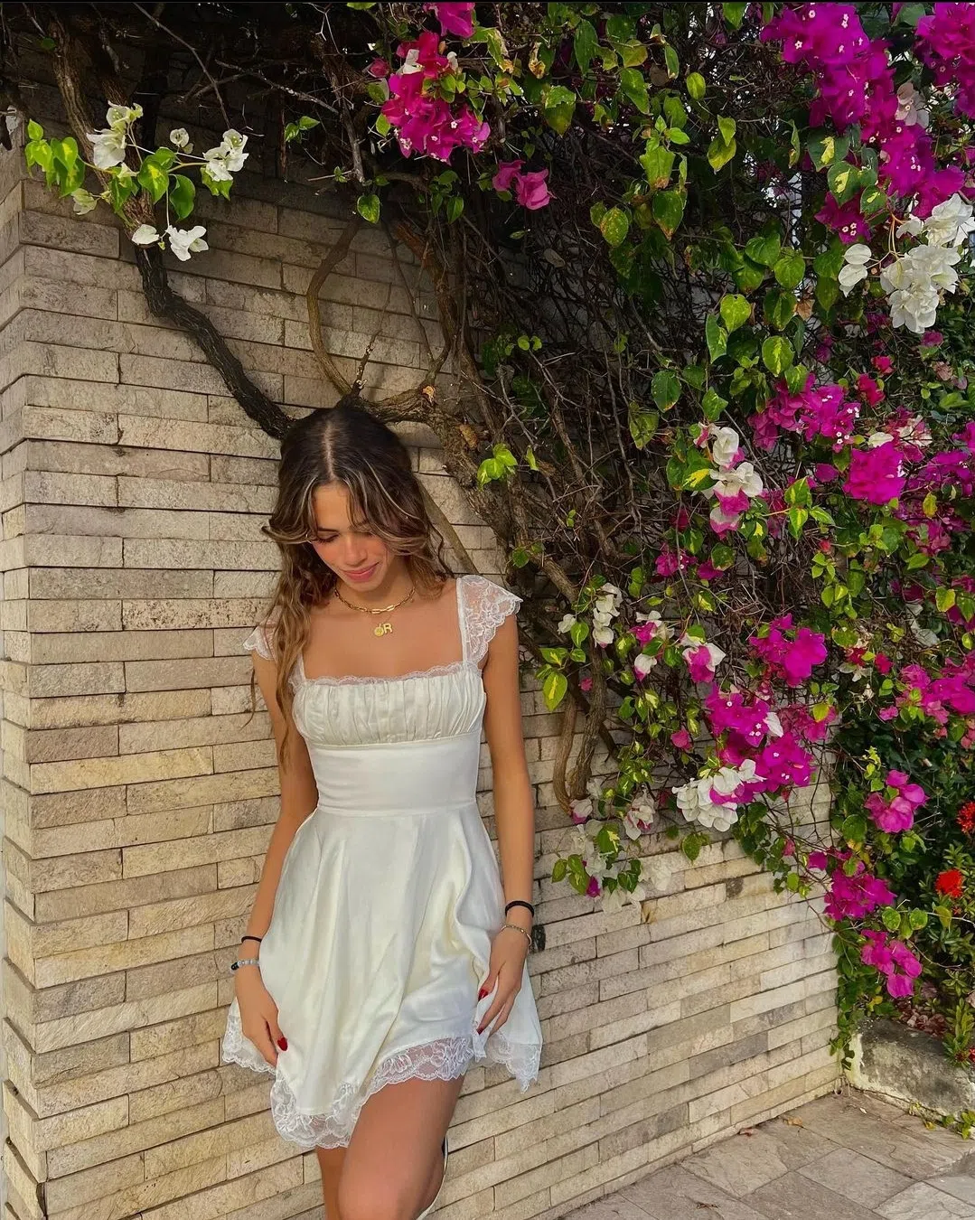 House of CB KAIA アイボリー Aライン ミニドレス House of CB Kaia Ivory A-Line Mini Dress – Rent a Dress