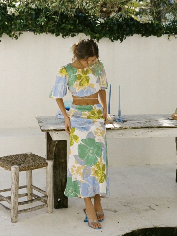 Sabo Skirt Bailee Set for hire.