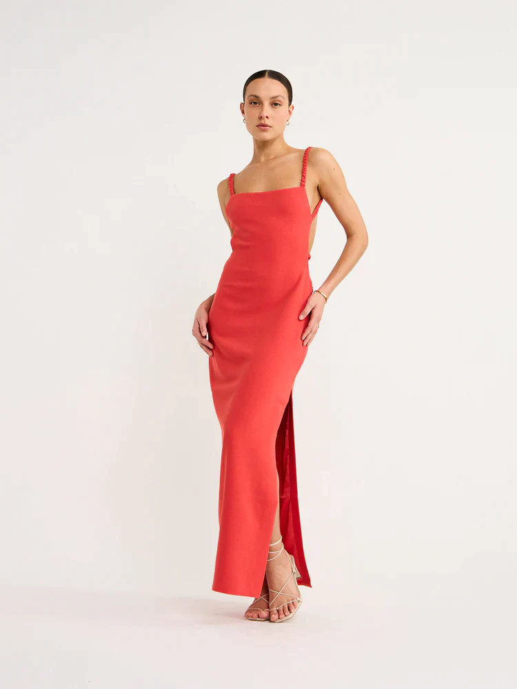 958-SIR SpoerriBacklessGown 2 lowres 880x (1)