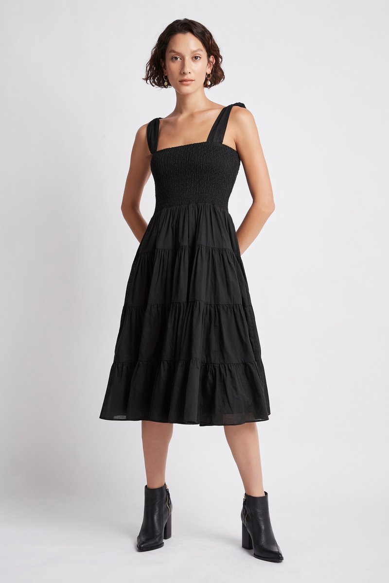 817-S44-19AJ5090 Lagoon Maxi Dress Black-21317-Aje-0505 1200x1200
