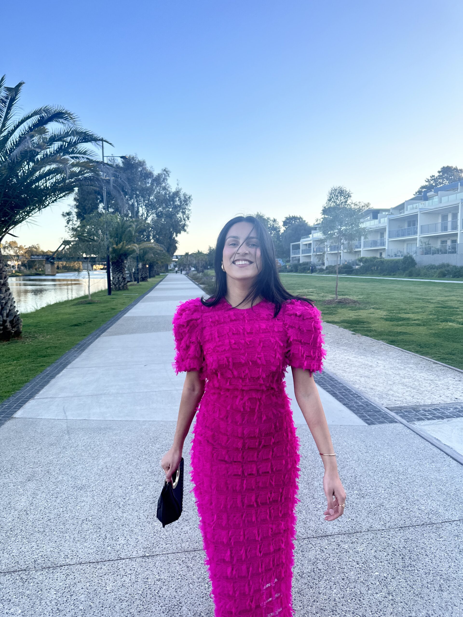 rebecca vallance hot pink dress Cherie Amour Puff Sleeve Midi in – Rent a Dress SID-GSD501010