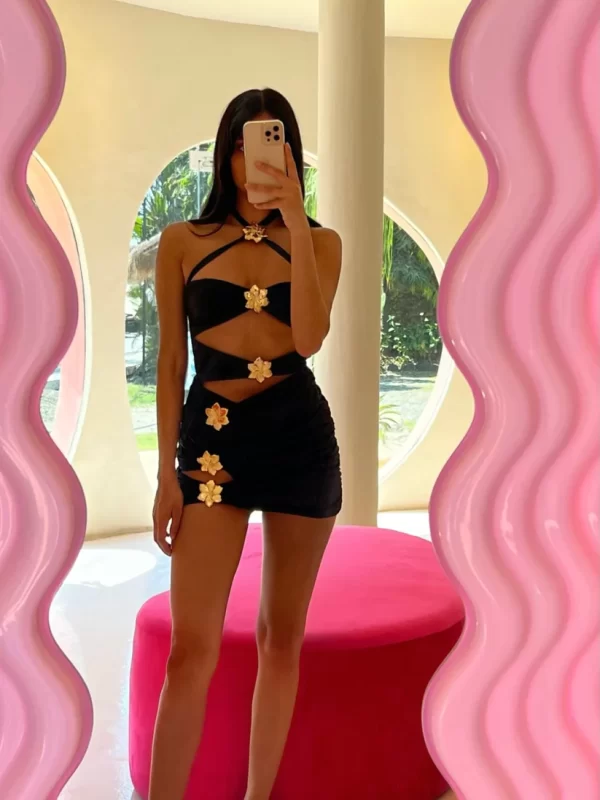 Cin Cin Diamond Cut Out Set for hire