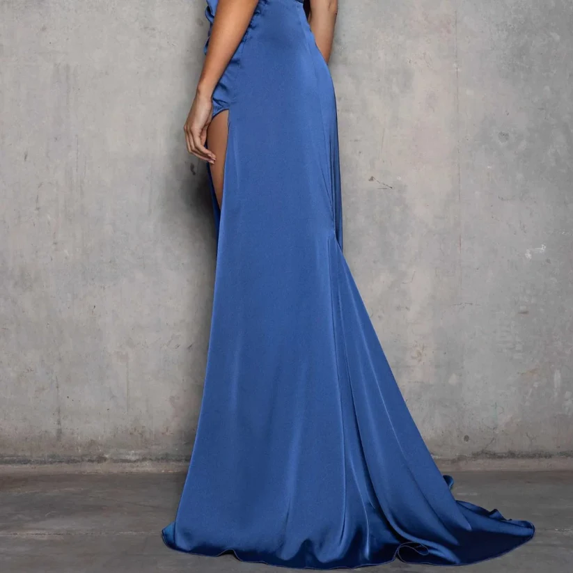Elle Zietoune Lola Gown for rent