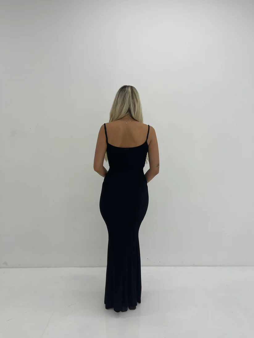 SKIMS LOUNGE SLIP DRESS IN BLACK FOR HIRE