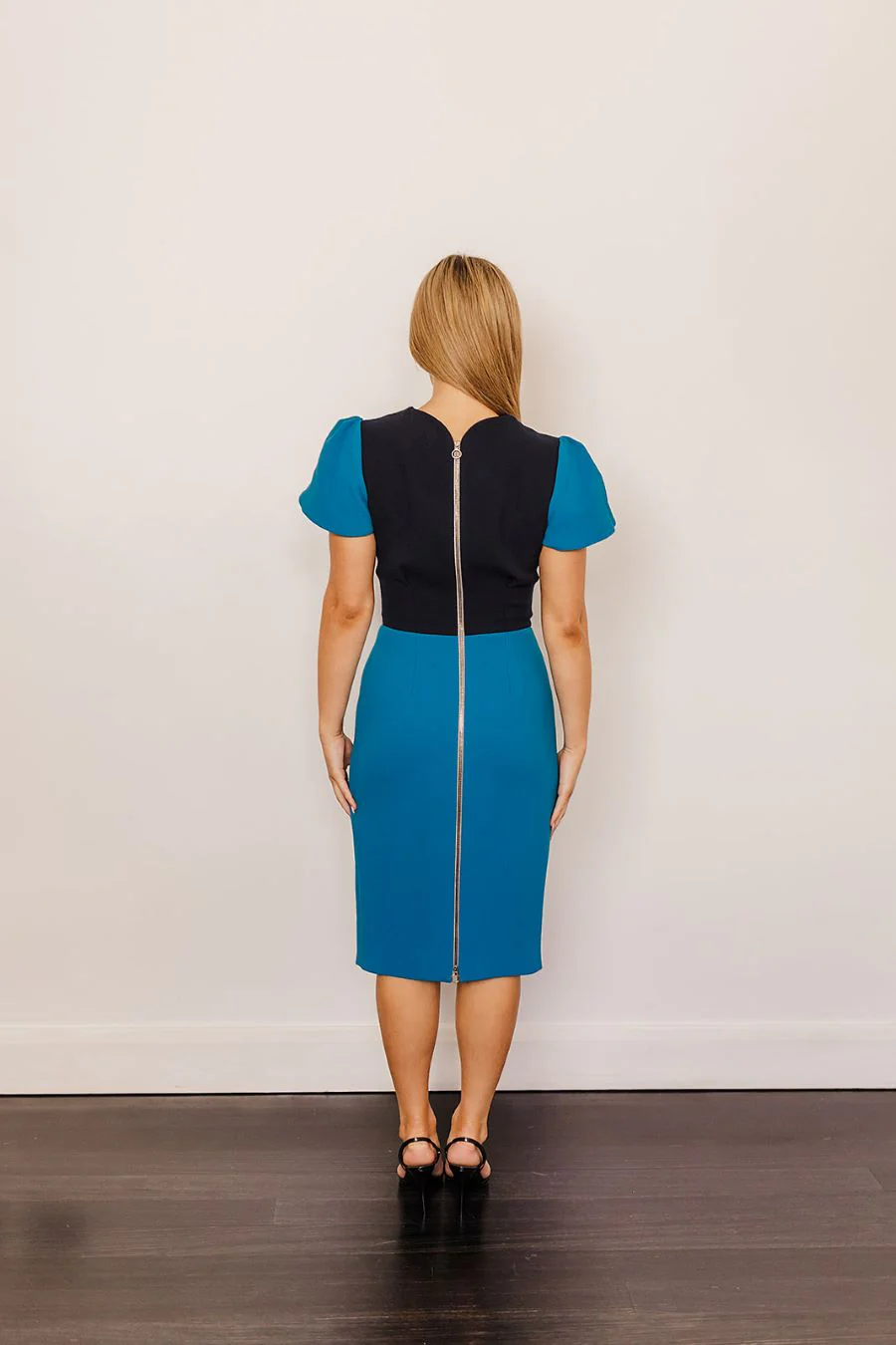 2582-RoksandaBlueCrepeMidiBackView