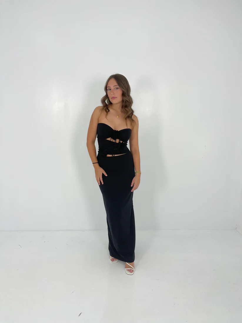MAYGEL CORONEL BLACK VERANERA FOR HIRE