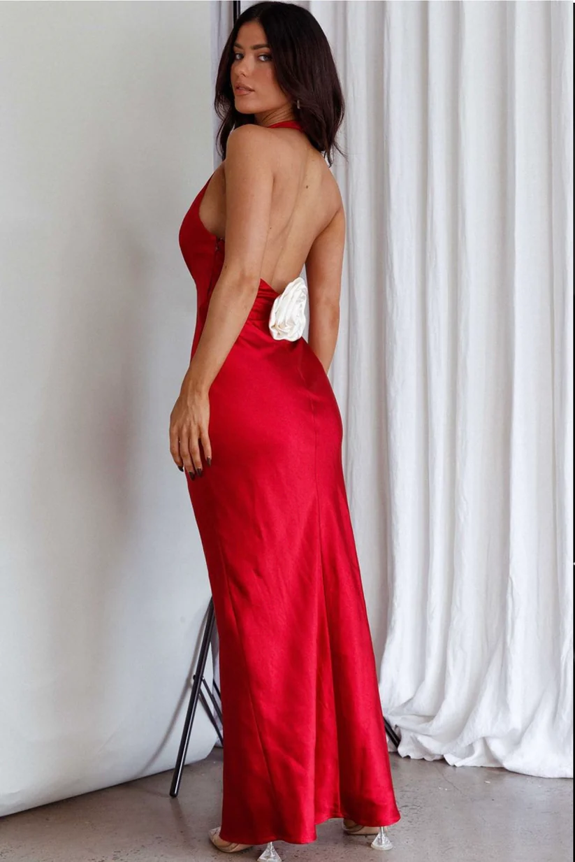 SELFIE LESLIE RED ROSE ACCENT HALTER DRESS IN RED
