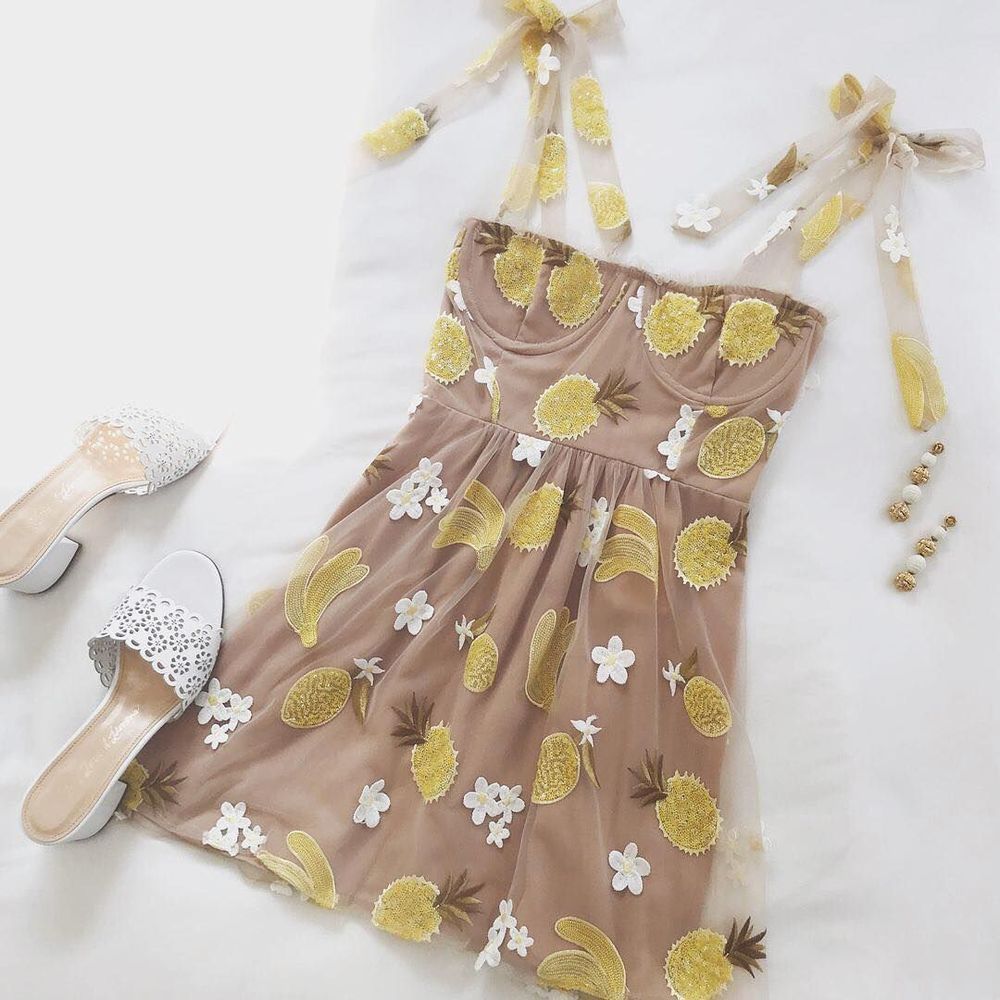 3267-for love and lemons yellow intl l