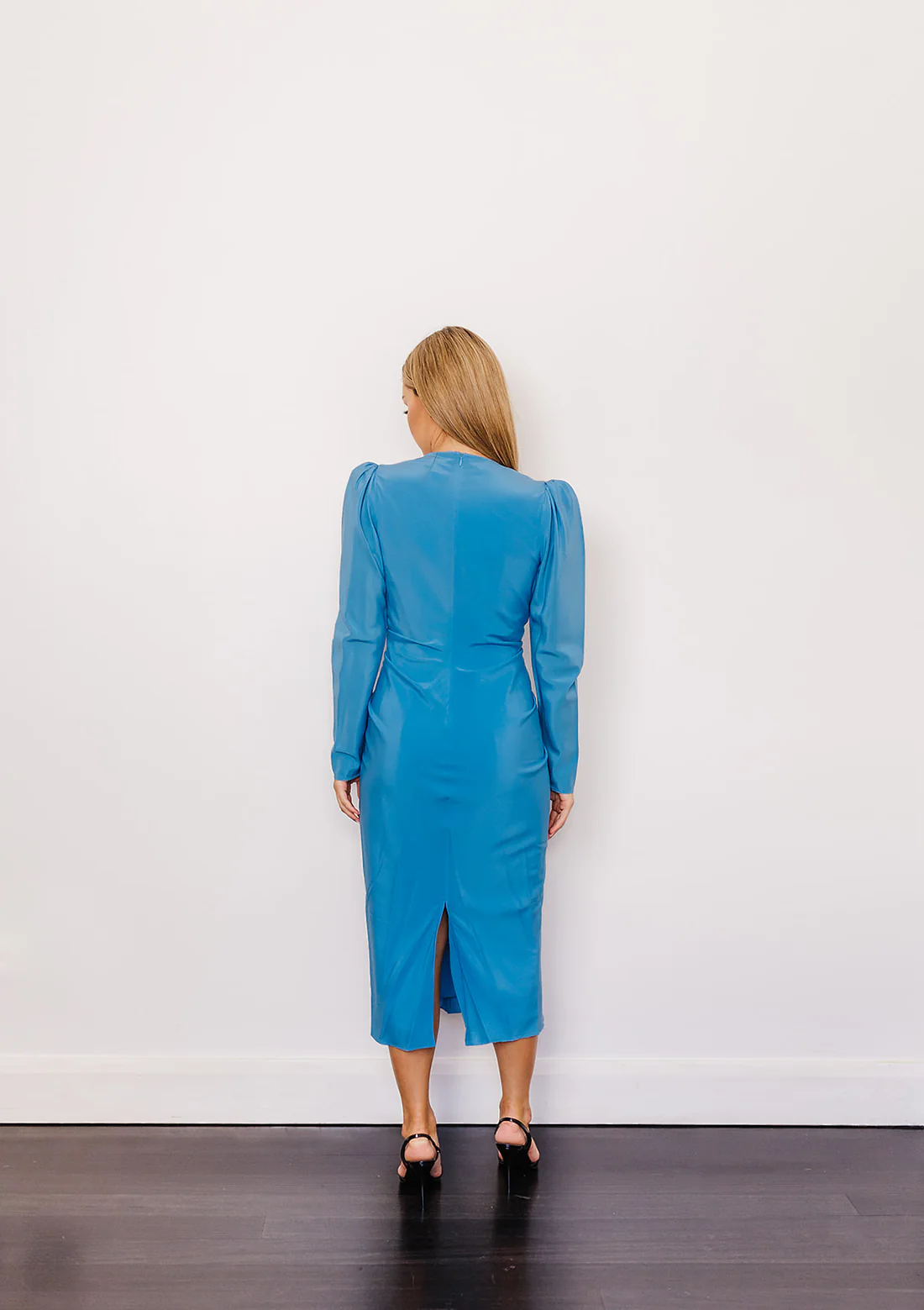 Details & Care Condition Returns Delivery Scanlan Theodore Blue Silk Drape Sleeve Designer Dress Hire