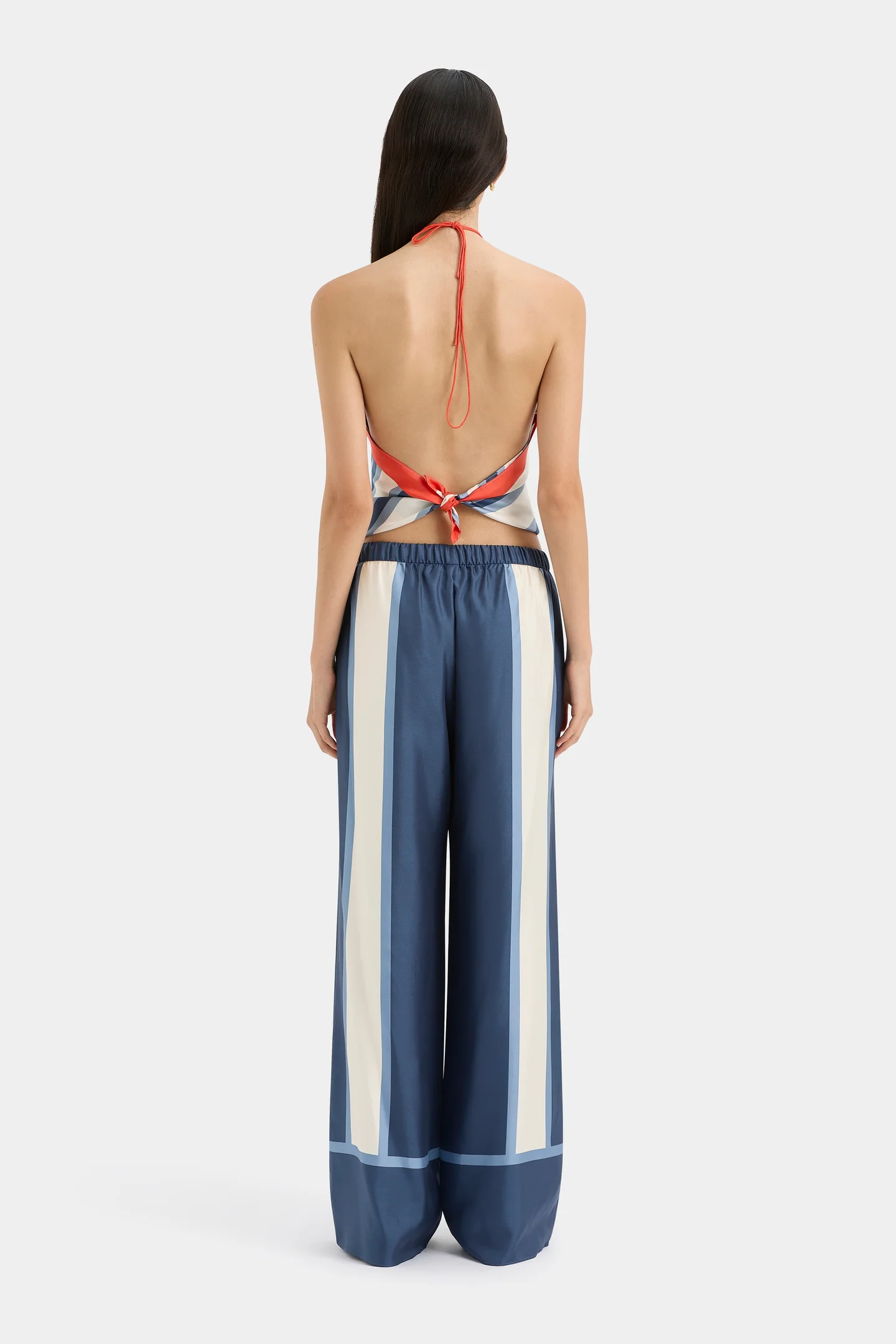 3557-S112-SIR224-SCARF01 DAZED SCARF STUDIOPRINT-23944-SirTheLabel-0364 54c23e67-ea52-4cfc-86b3-e570271c03af 1440x