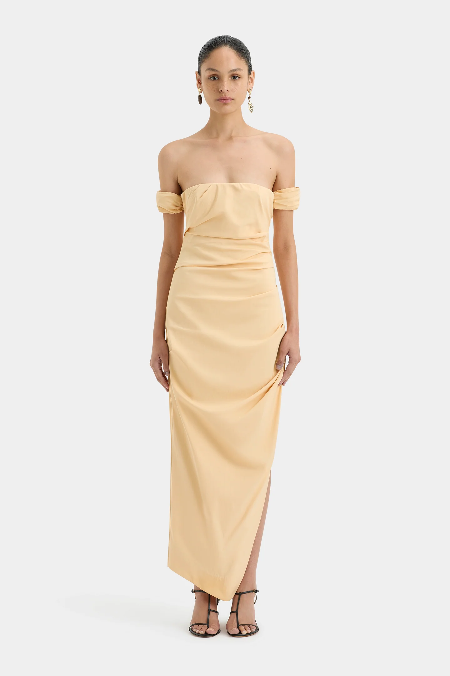 3557-S54-SIR424-1041 CARMEN DRAPED GOWN LIGHT PEACH-24305-SirTheLabel-D1-0369 1440x