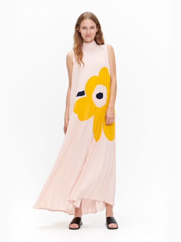 Pale pink floor length dress with yellow and black uniko flower