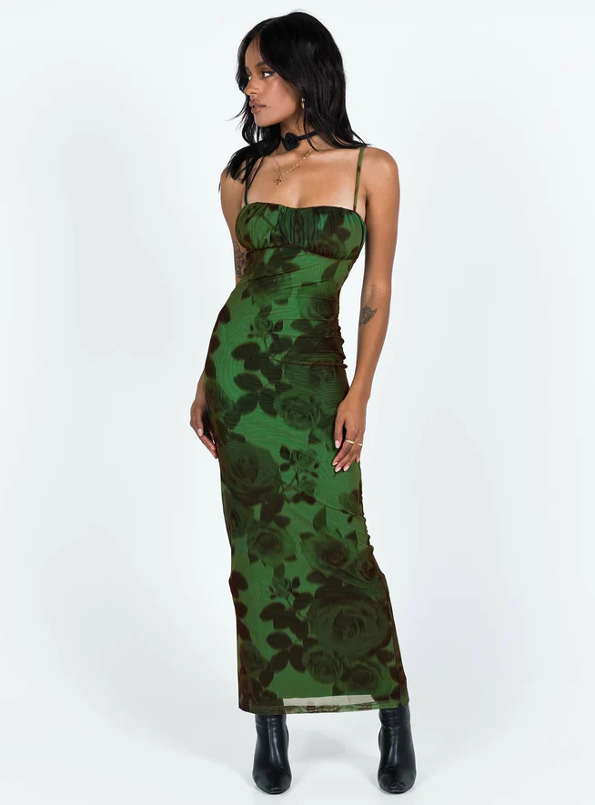 6979-2-modelinfo-Jenaya-us2 5a126cb7-319a-4c07-b188-c48d85cc06fc