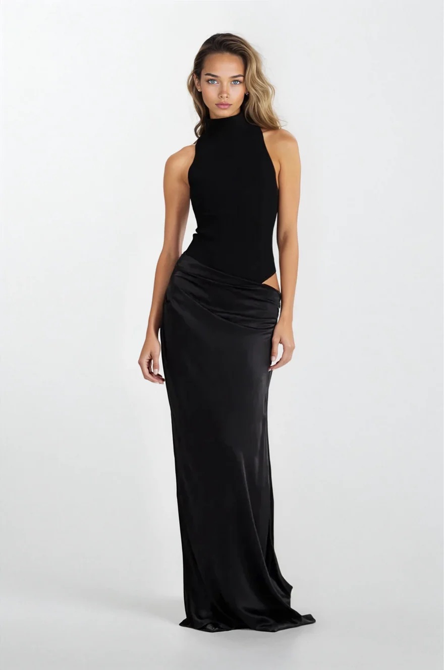 111-ednh3ybl-Kylie-Light Studio 880x (2)