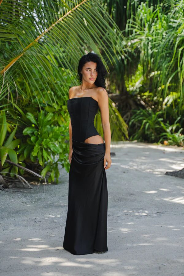 4115-huxblack1