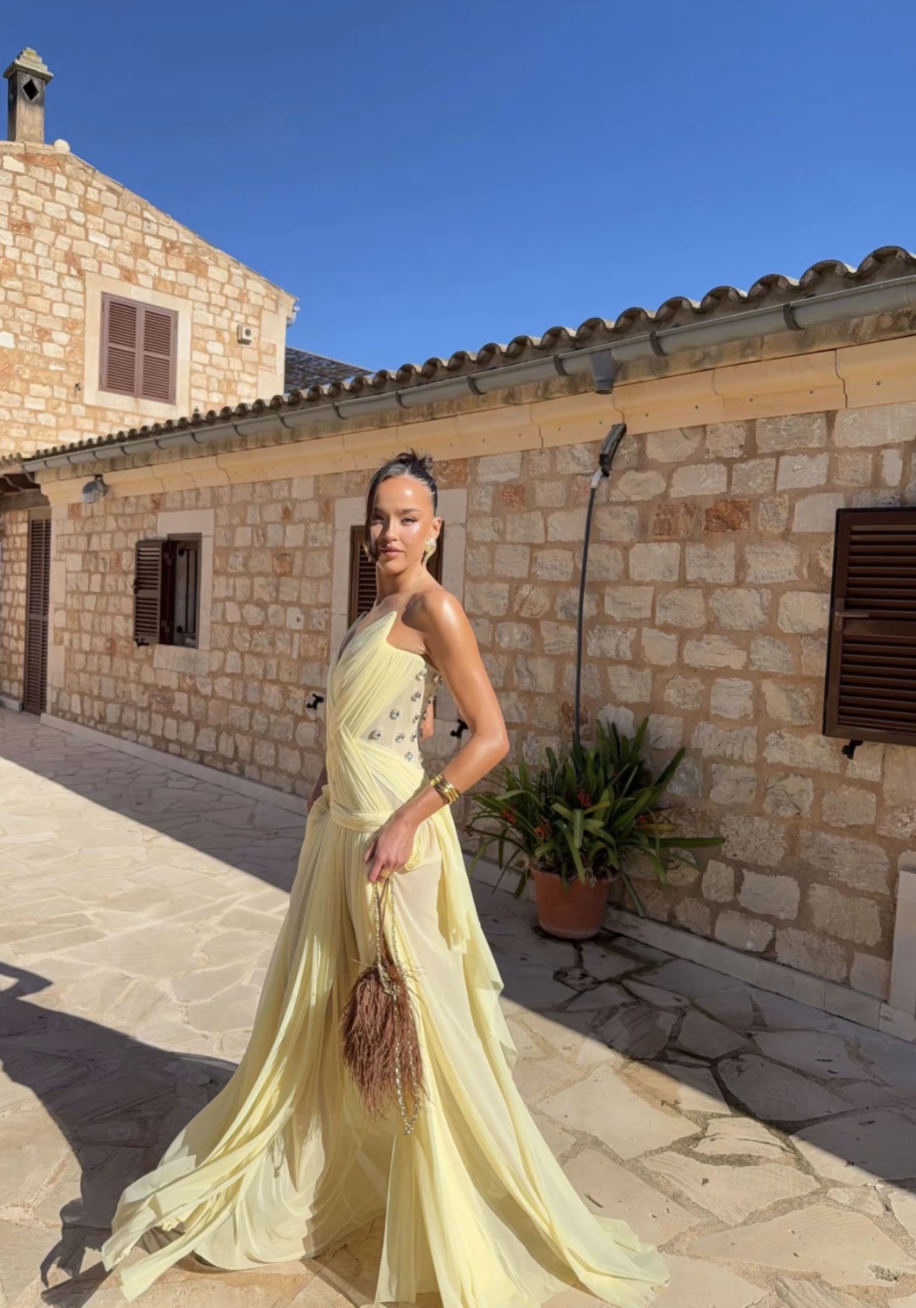Oxa Couture Aurelia Gown in Yellow – Rent a Dress