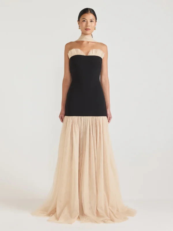 10008-T0518 BEVERLEYGOWN 6 3000x b36e0b2c-5428-4866-88e7-da0e6355d6ec