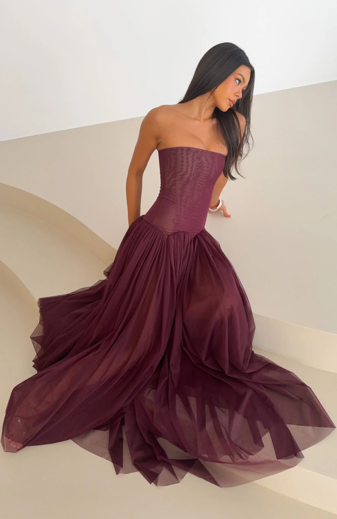 9493-white-fox-magic-muse-magic-dress-fig-09.06.202640 1024x1024@2x.progressive